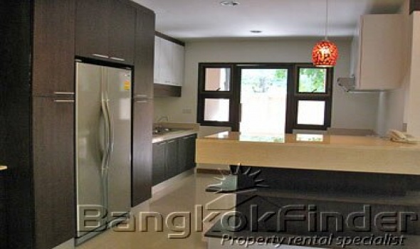 5 Bedrooms, 一戸建て, 賃貸物件, Sukhumvit 26, 4 Bathrooms, Listing ID 640, Bangkok, Thailand,