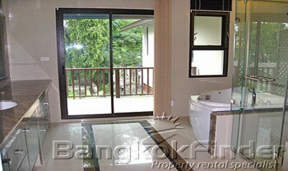 4 Bedrooms, 一戸建て, 賃貸物件, Sukhumvit 26, 4 Bathrooms, Listing ID 641, Bangkok, Thailand,