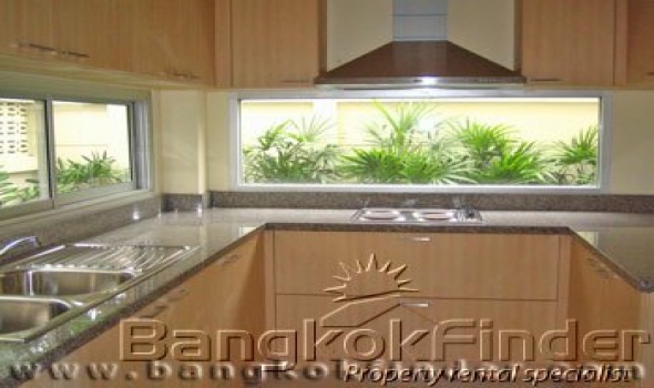 4 Bedrooms, 一戸建て, 賃貸物件, Compound Soonvijai, Phetburi Road Soi 8 , 3 Bathrooms, Listing ID 6, Bangkok, Thailand,