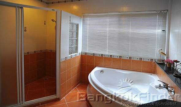 4 Bedrooms, 一戸建て, 売買物件, 5 Bathrooms, Listing ID 3075, Bangkok, Thailand,