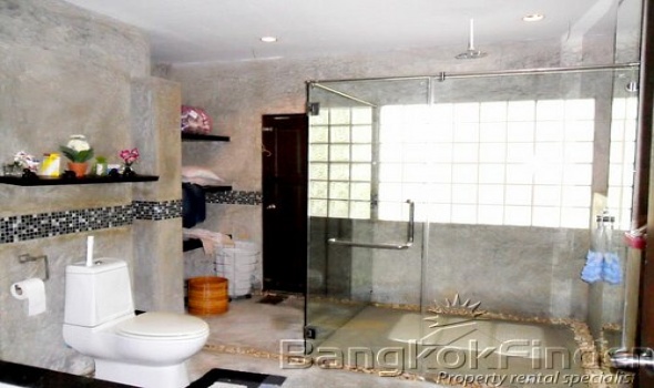 5 Bedrooms, 一戸建て, 賃貸物件, Ladpraow, 3 Bathrooms, Listing ID 3393, Khlong Chan, Bang Kapi, Bangkok, Thailand, 10240,